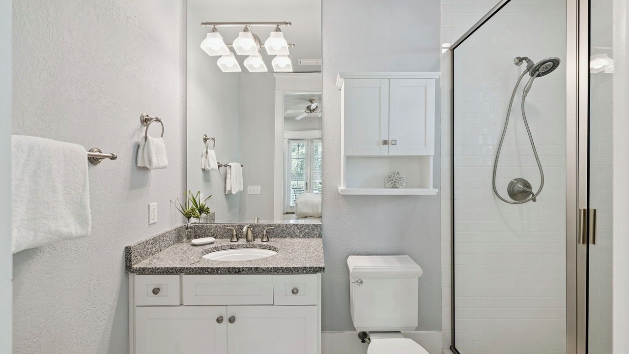 Photo of Bathroom in Forest District