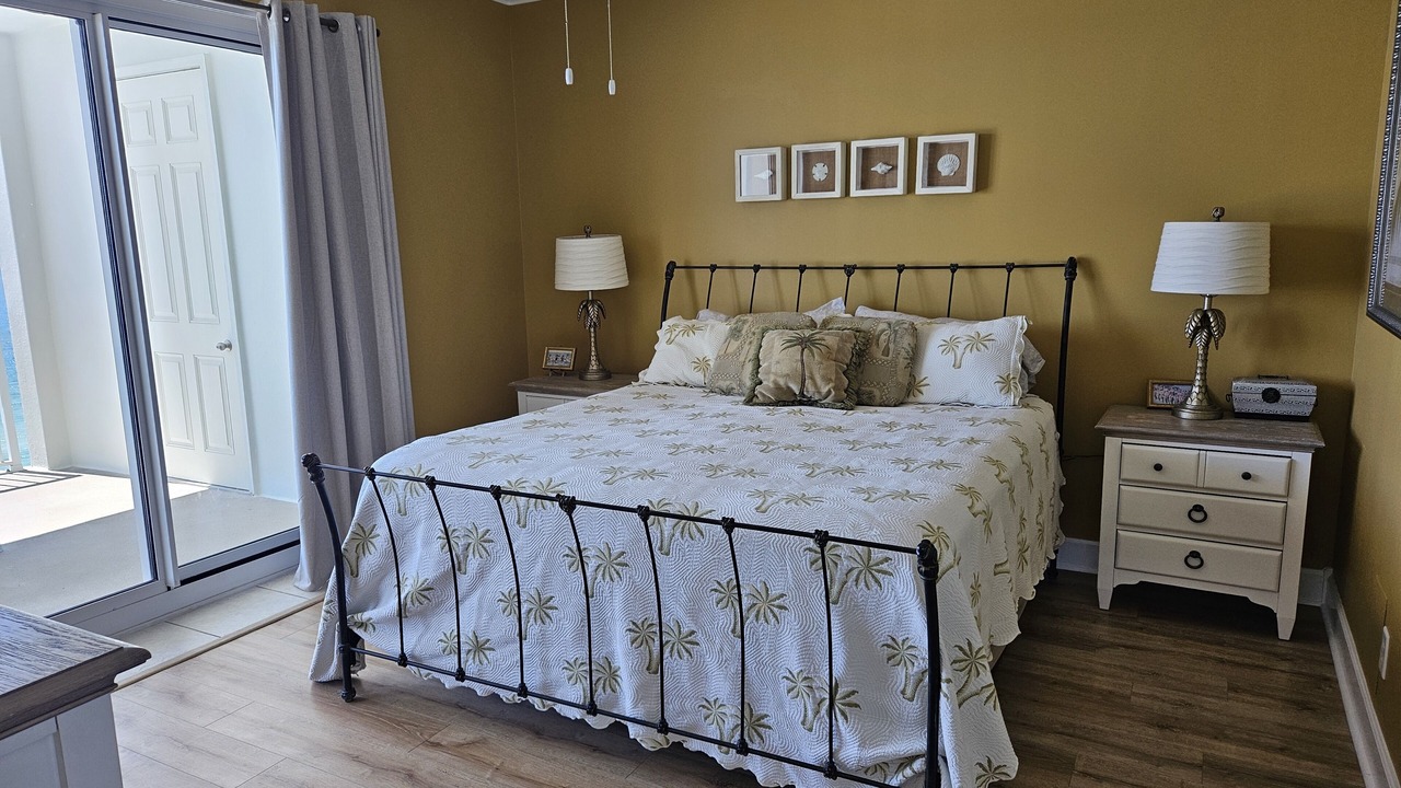 Photo of Bedroom in Orange Beach East