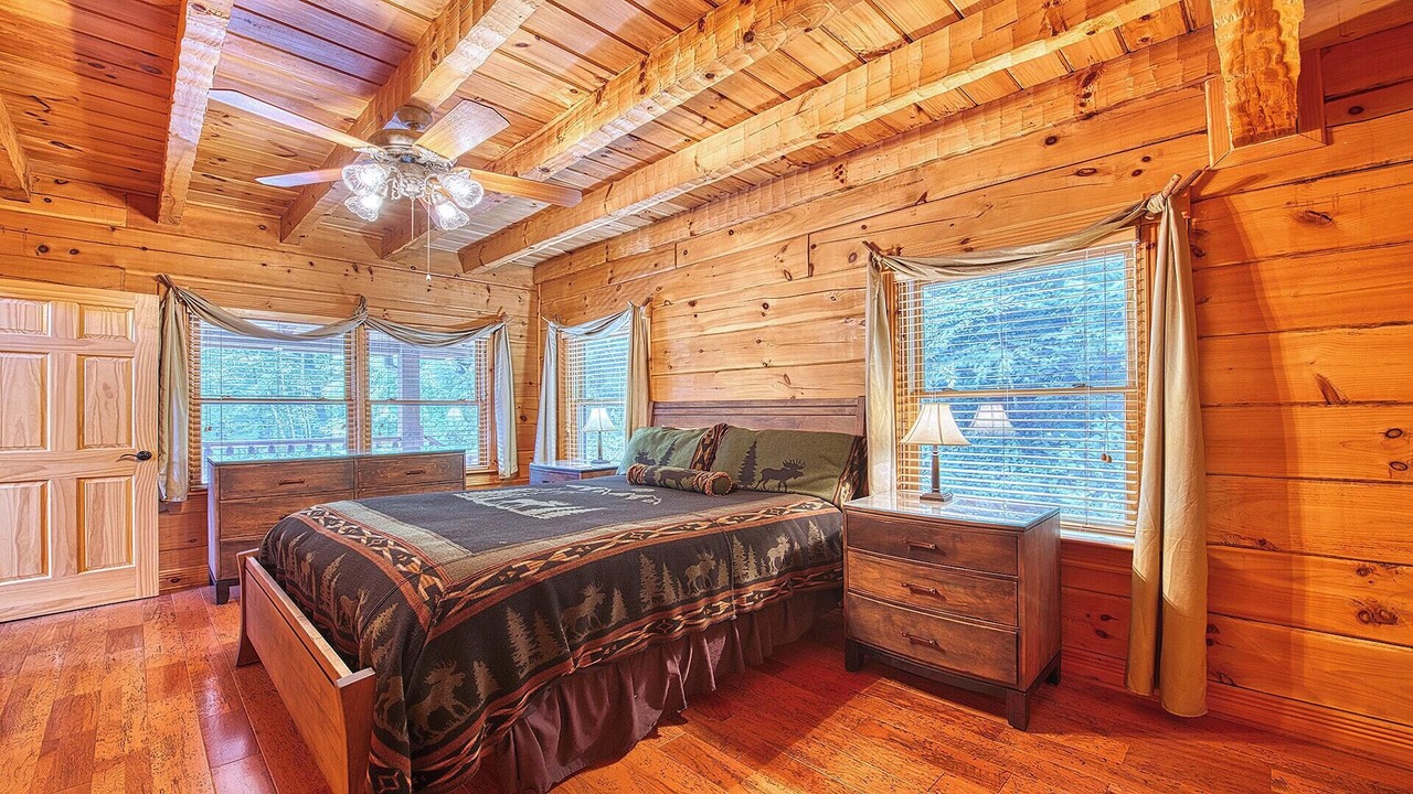 Photo of Bedroom in Maggie Valley