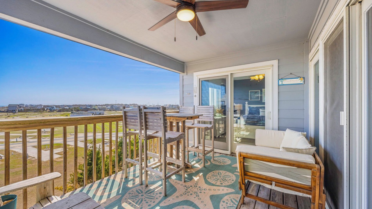 Photo of Patio Balcony in Rodanthe