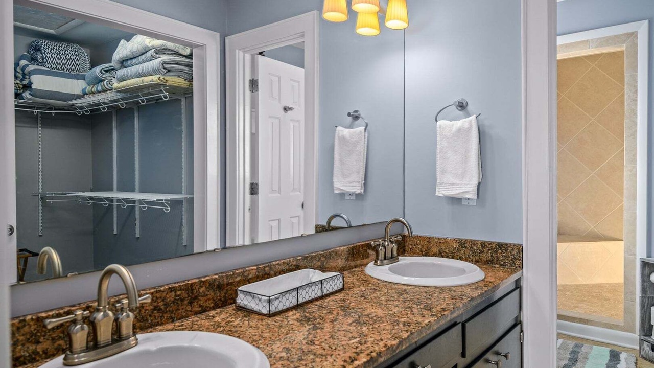 Photo of Bathroom in Holden Beach