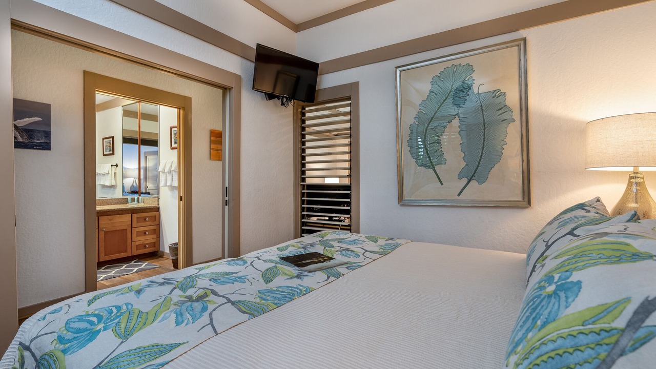 Photo of Bedroom in Poipu