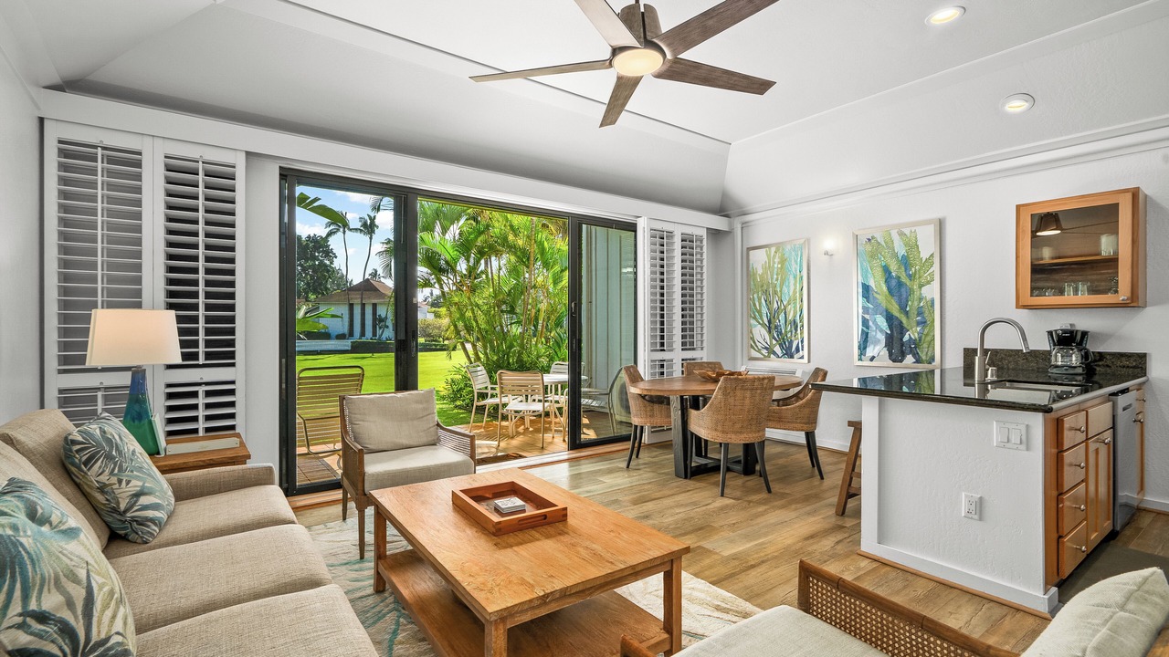 Photo of Livingroom in Poipu