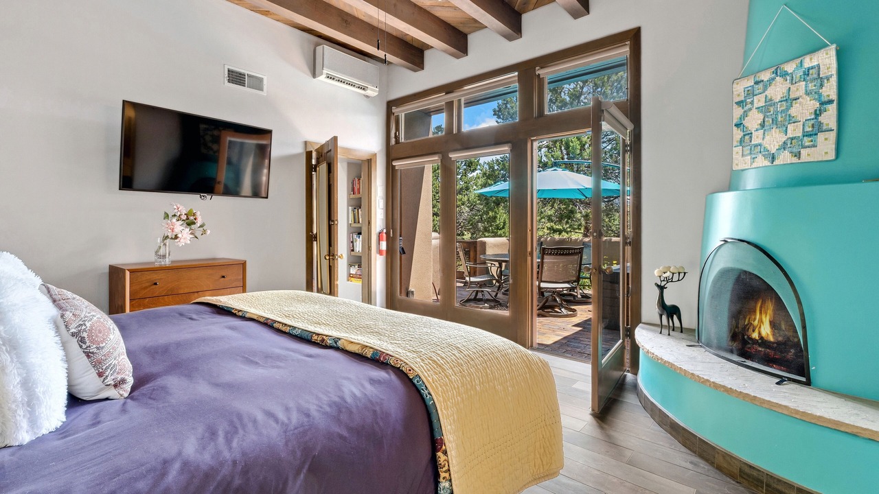 Photo of Bedroom in Nambe Pueblo