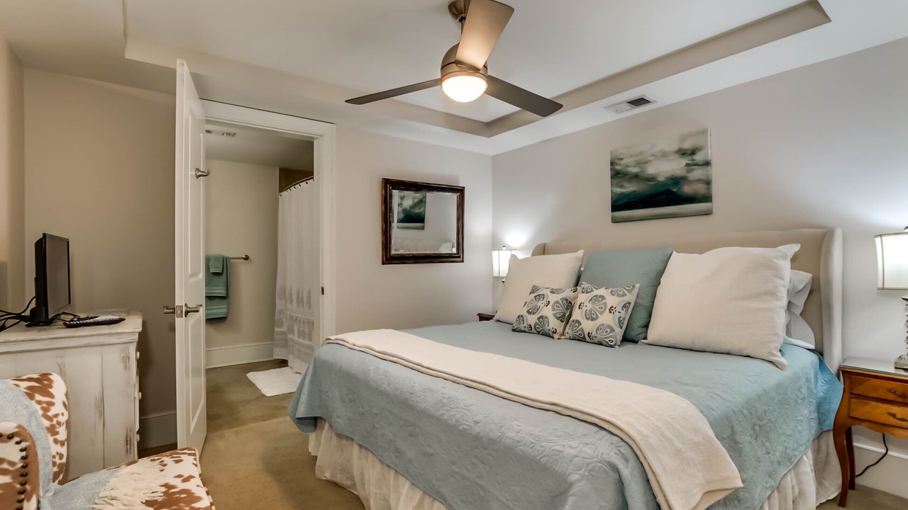 Photo of Bedroom in Tuscaloosa