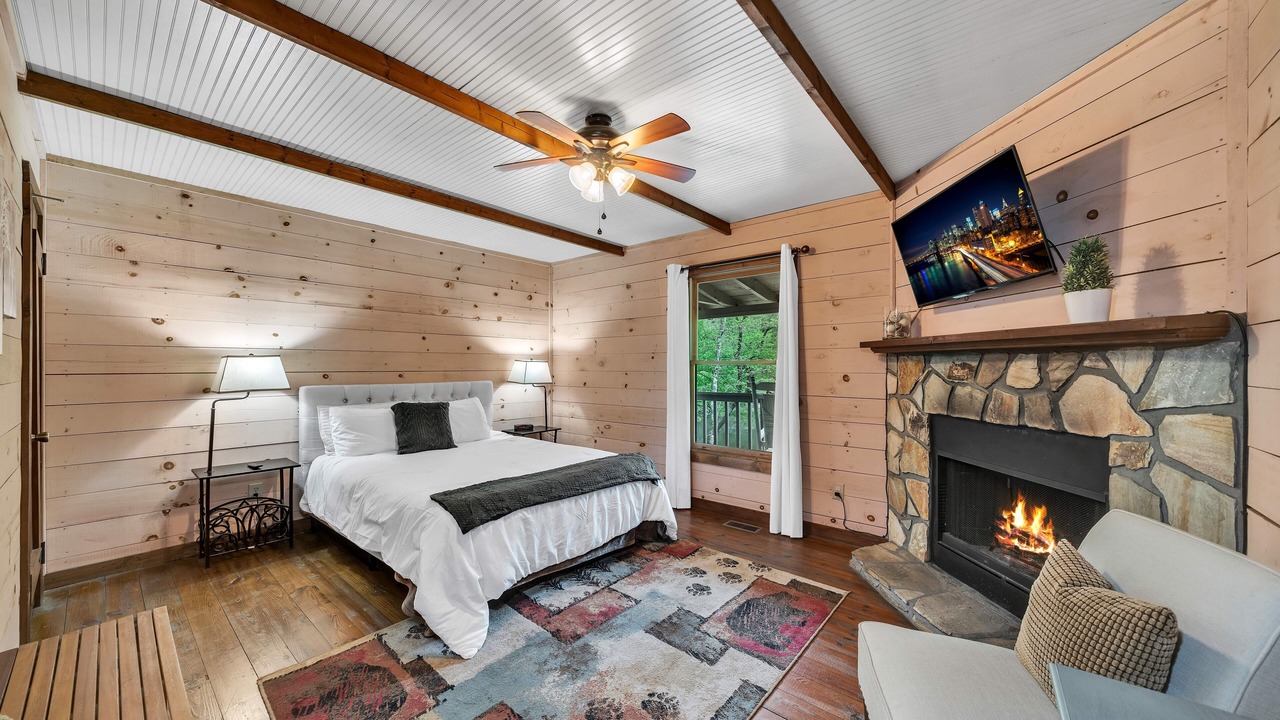 Photo of Bedroom in Ellijay