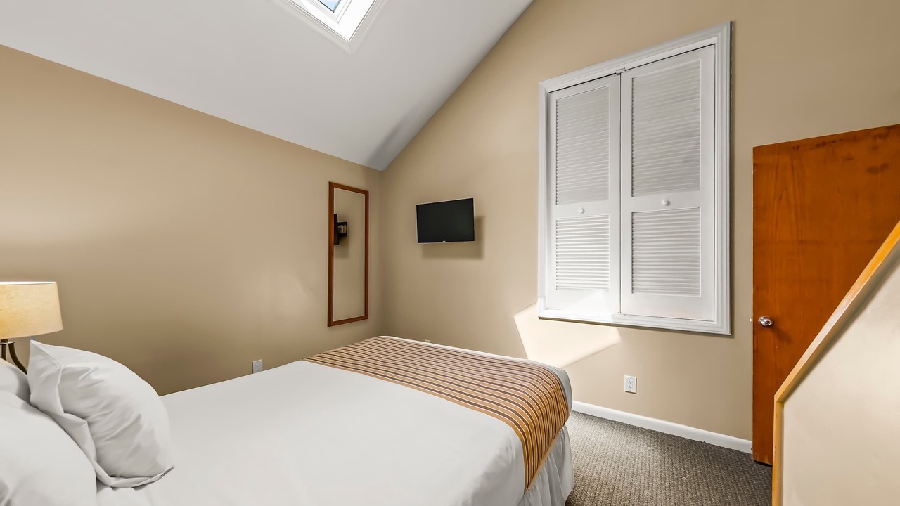 Photo of Bedroom in Fairfield Harbour