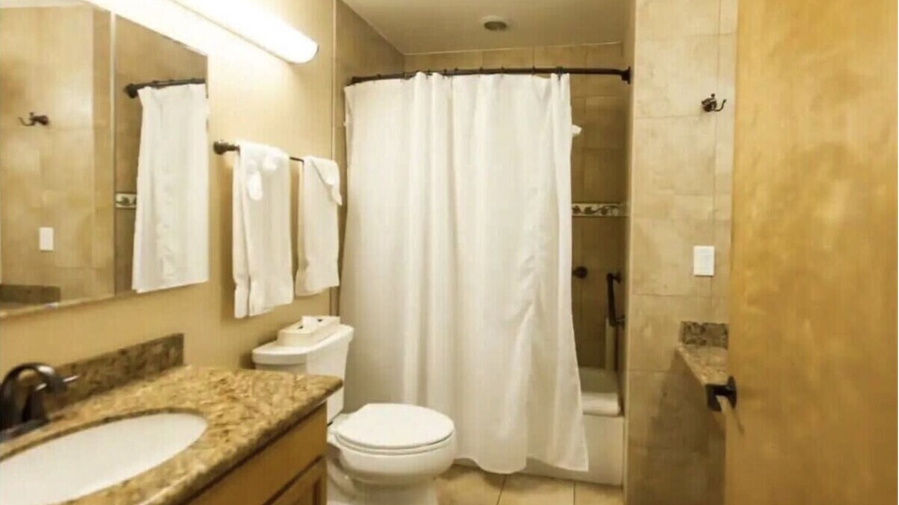 Photo of Bathroom in Poipu