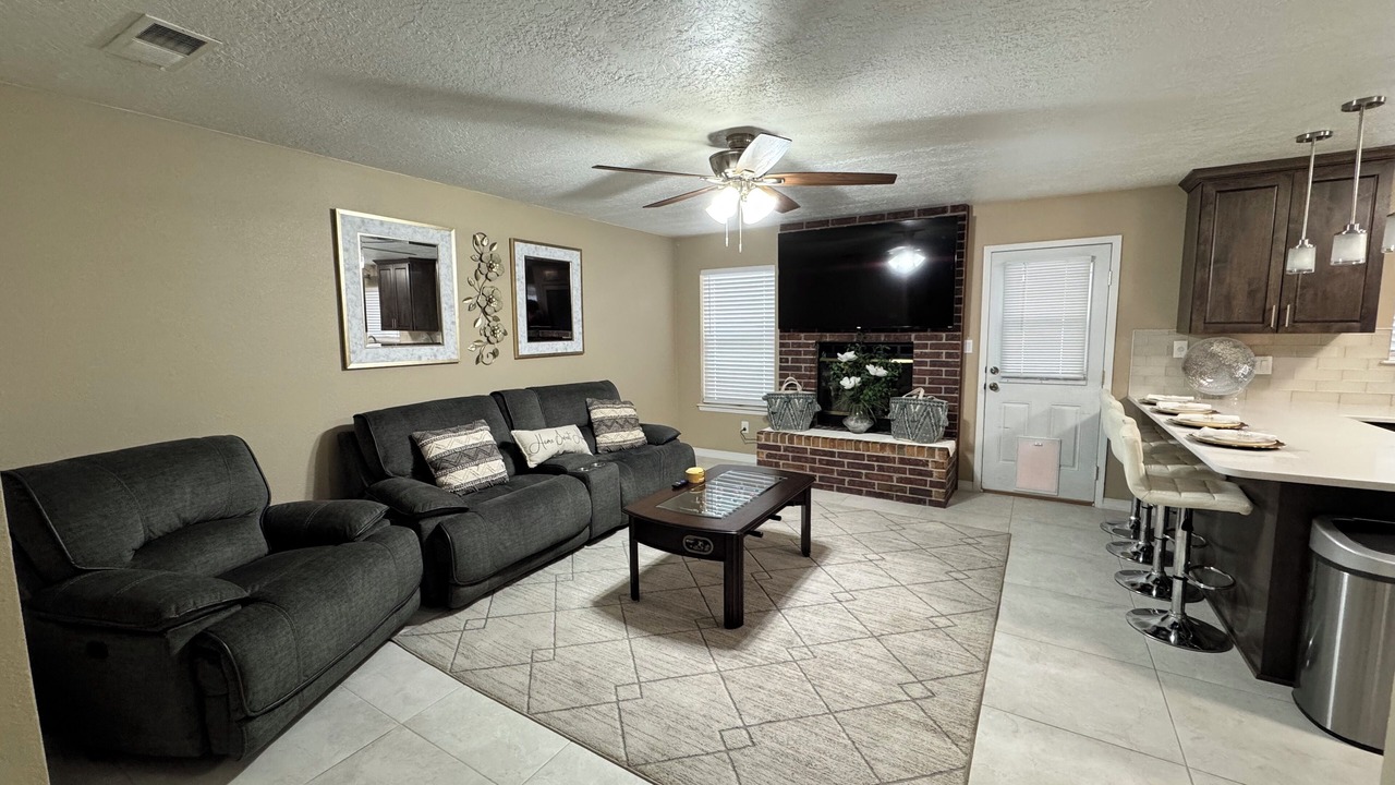 Photo of Livingroom in Taylor Ranch