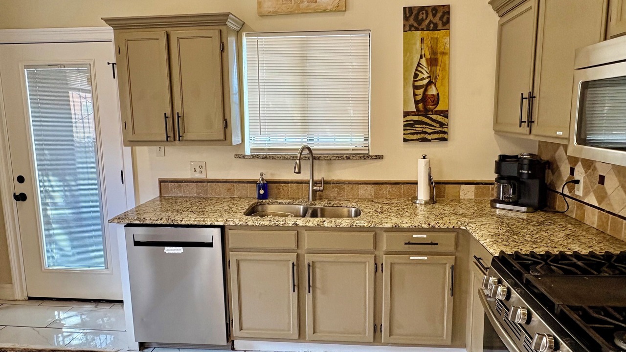 Photo of Kitchen in Ladera West