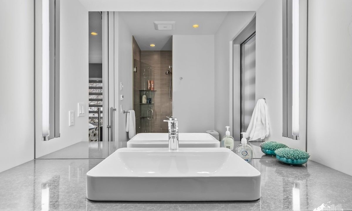 Photo of Bathroom in Alyeska