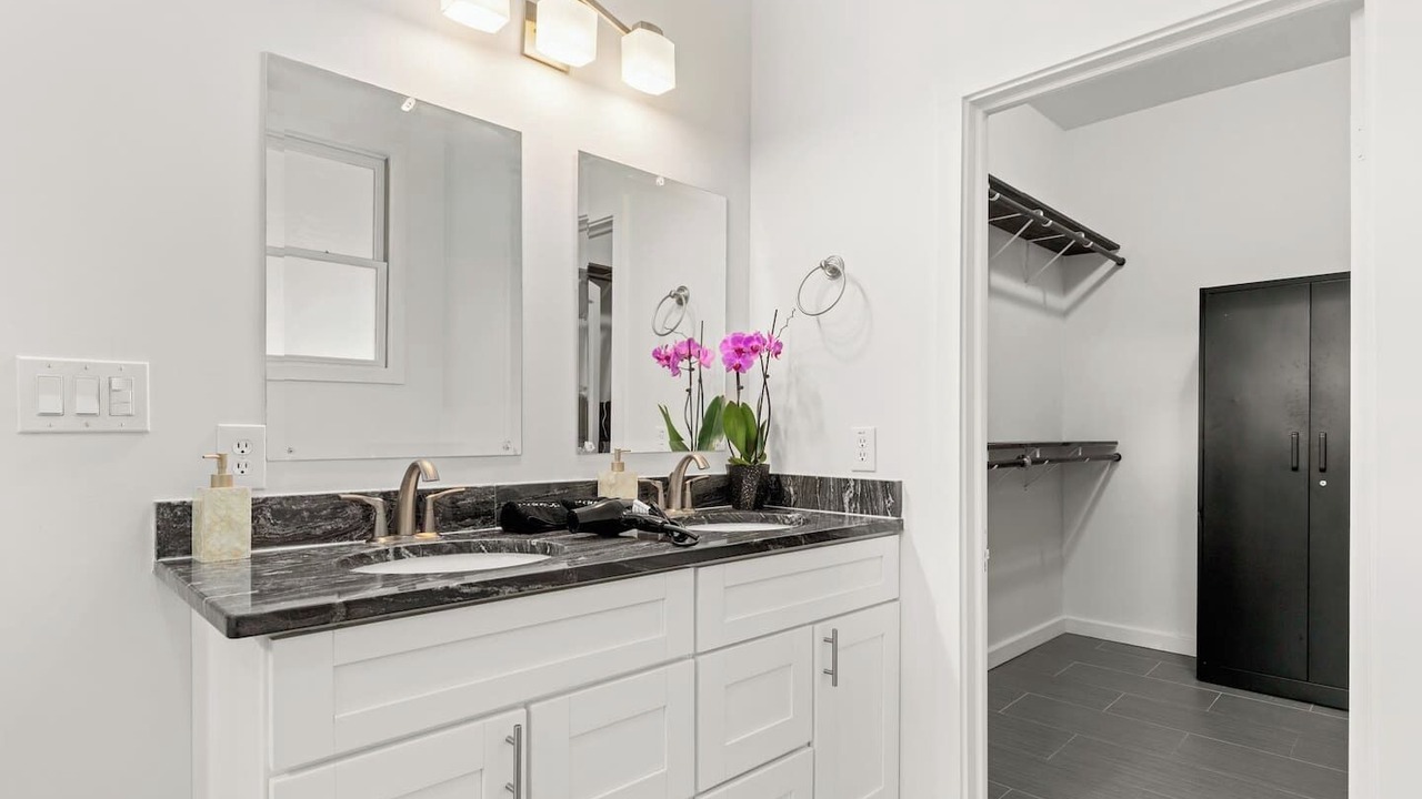 Photo of Bathroom in Southtown