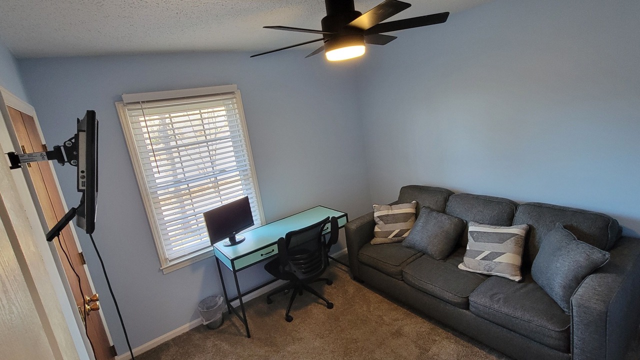 Photo of Livingroom in Paw Creek