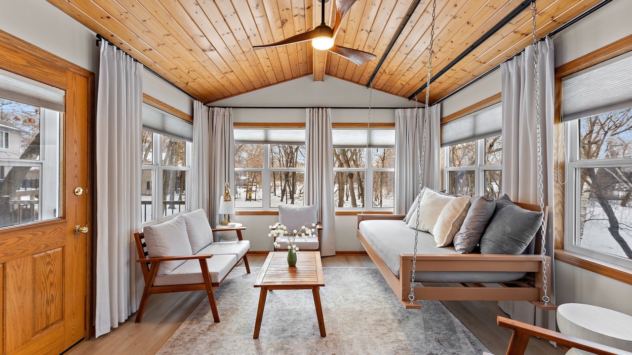 Photo of Livingroom in Blaine