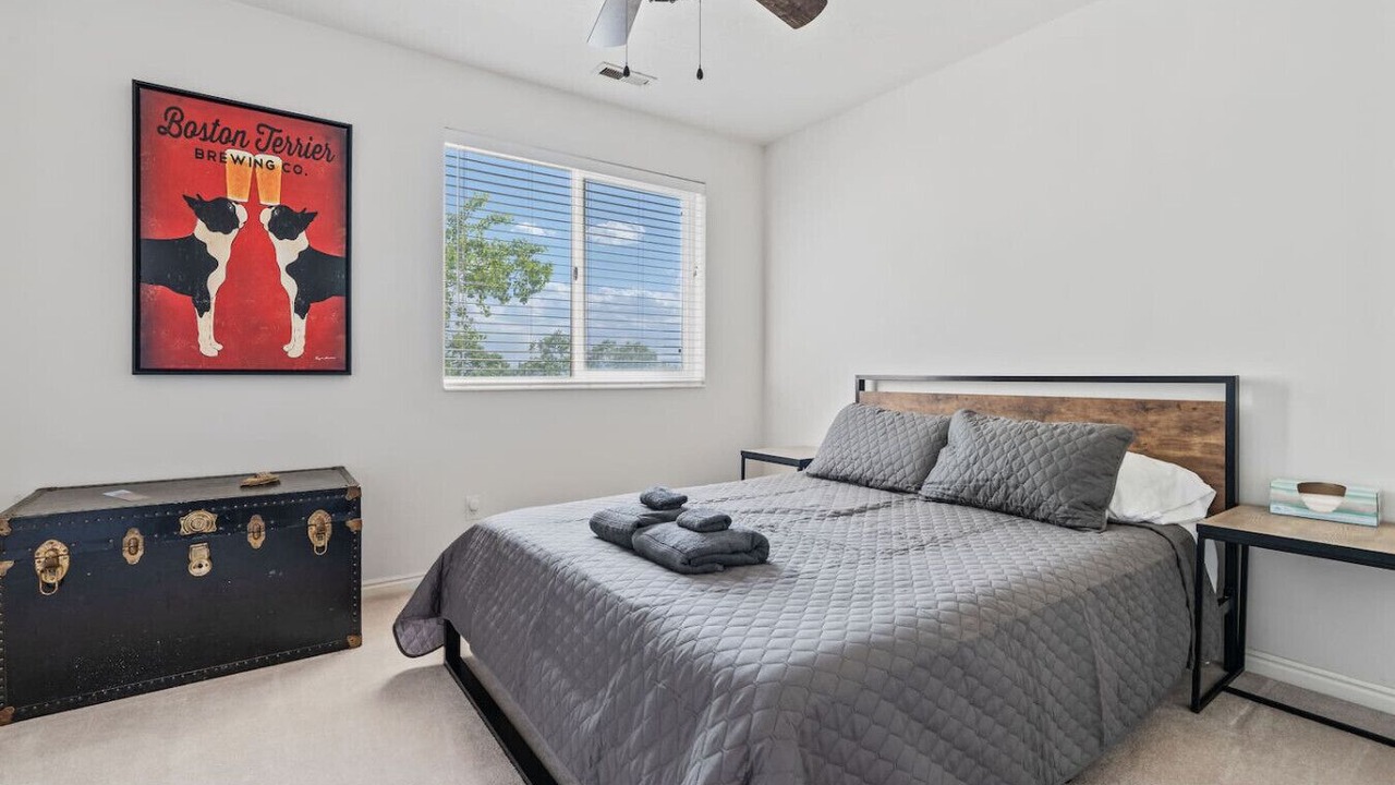 Photo of Bedroom in Holladay