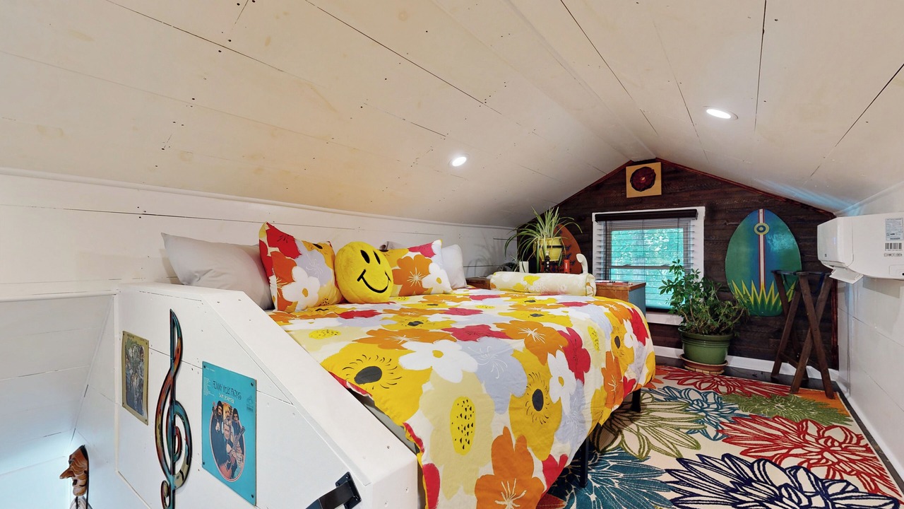 Photo of Bedroom in Muscle Shoals