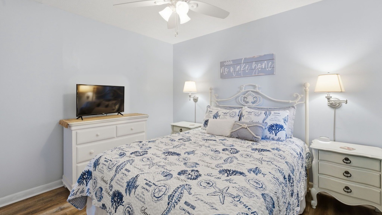 Photo of Bedroom in Carolina Shores