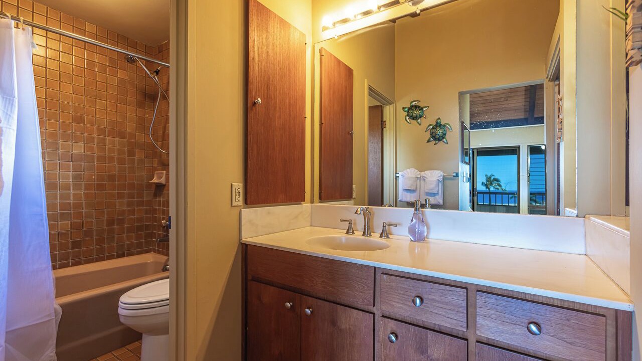 Photo of Bathroom in Wailea