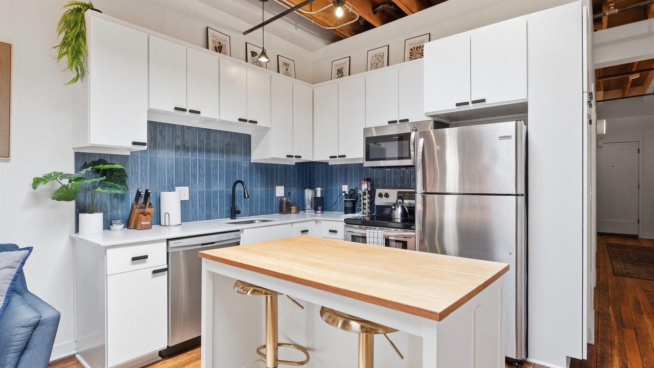 Photo of Others in Crossroads Arts District