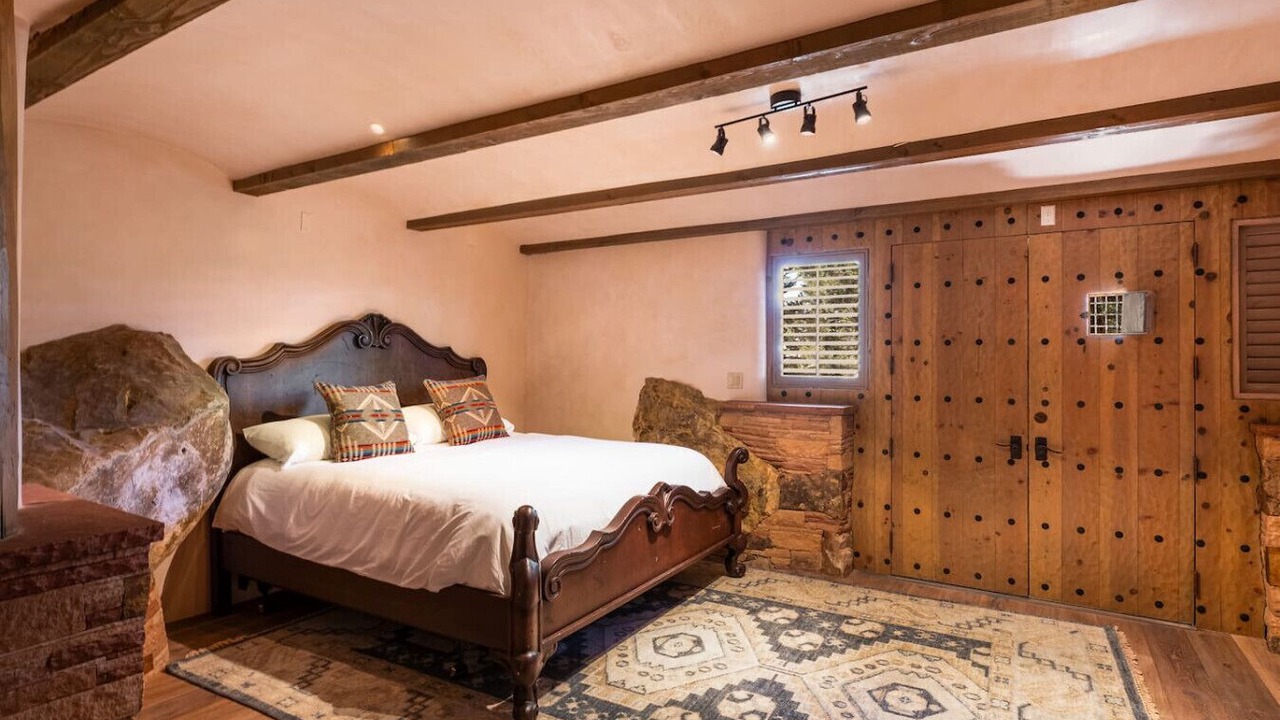 Photo of Bedroom in North Hills