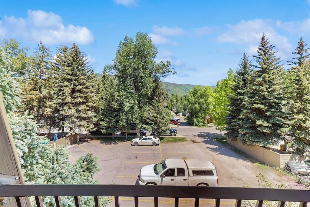 Photo of Outdoor in West End
