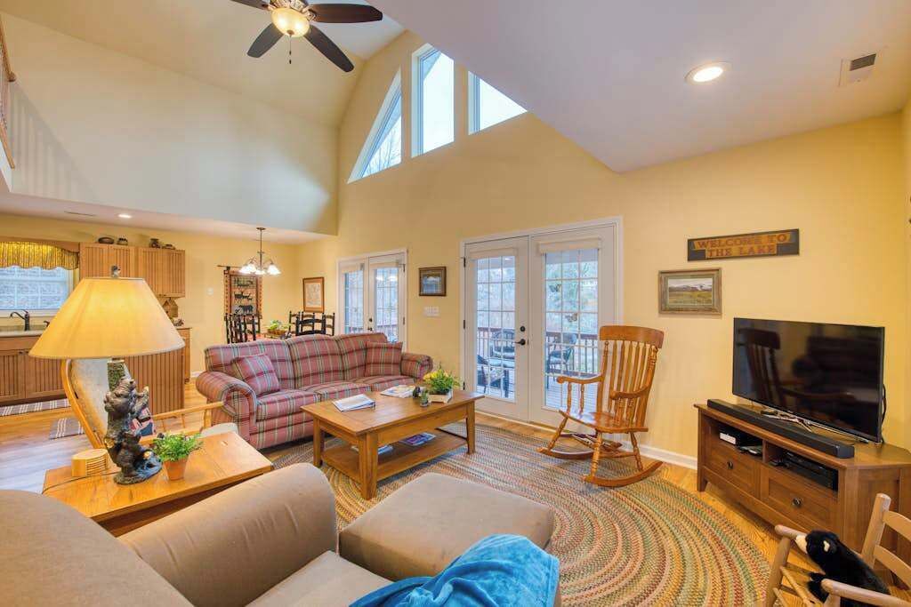 Photo of Livingroom in Lake Junaluska