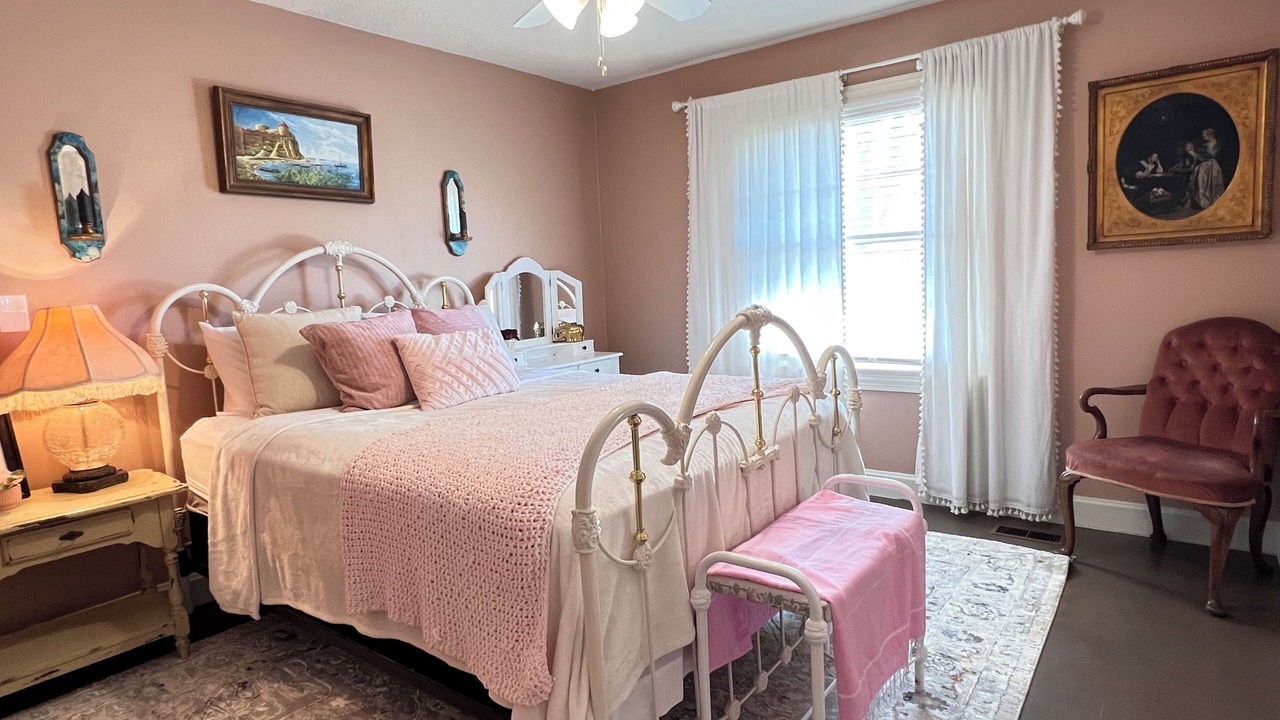 Photo of Bedroom in Forest Lake