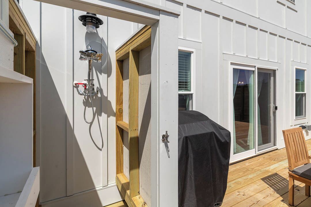 Photo of Outdoor in Corolla Light