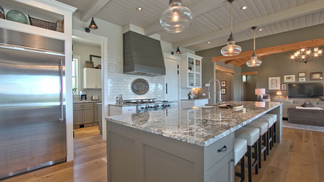 Photo of Kitchen in Canyon Lake