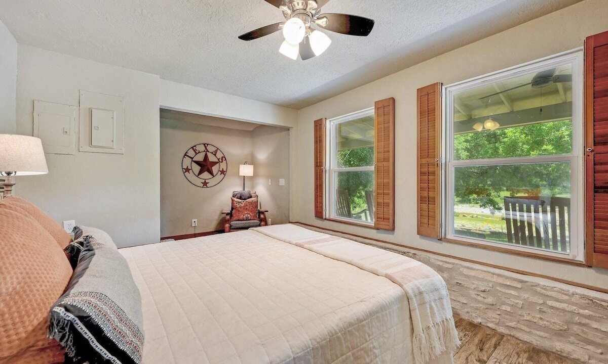Photo of Bedroom in Wimberley