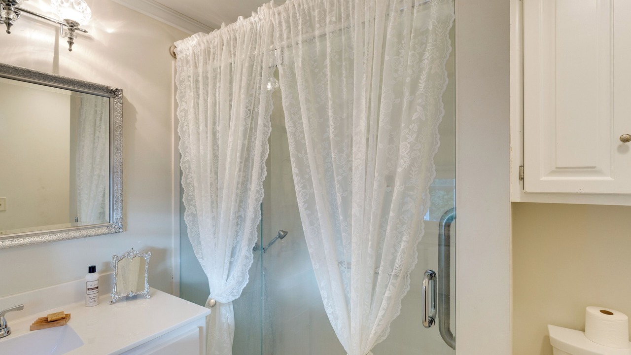 Photo of Bathroom in Lawrenceburg
