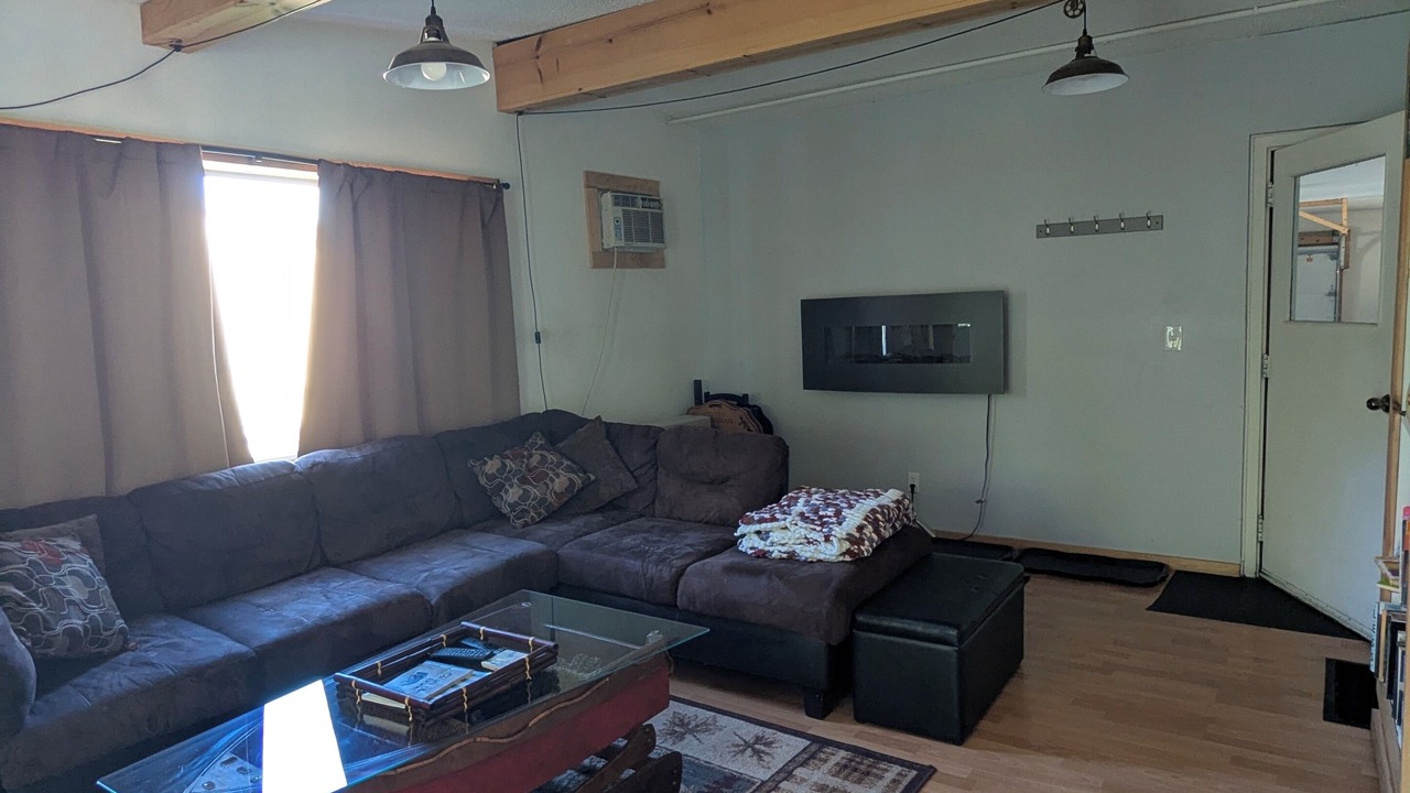 Photo of Livingroom in White Pine