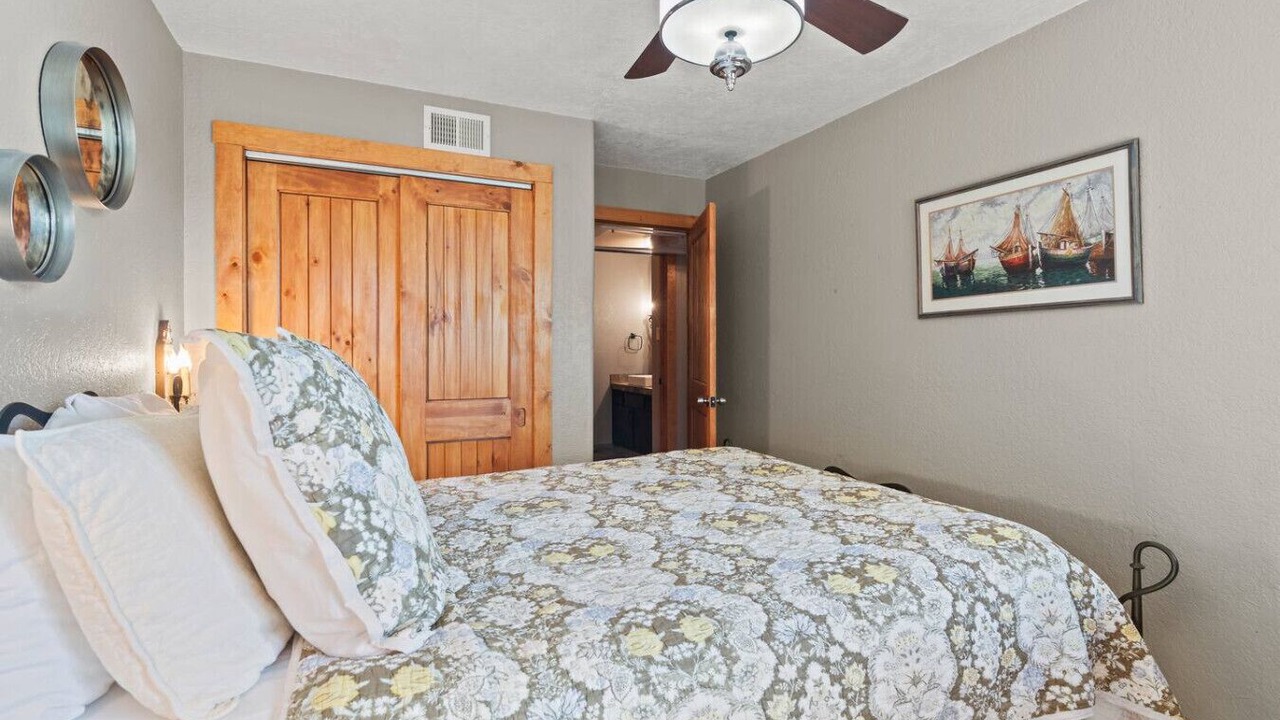 Photo of Bedroom in Historic Eastside