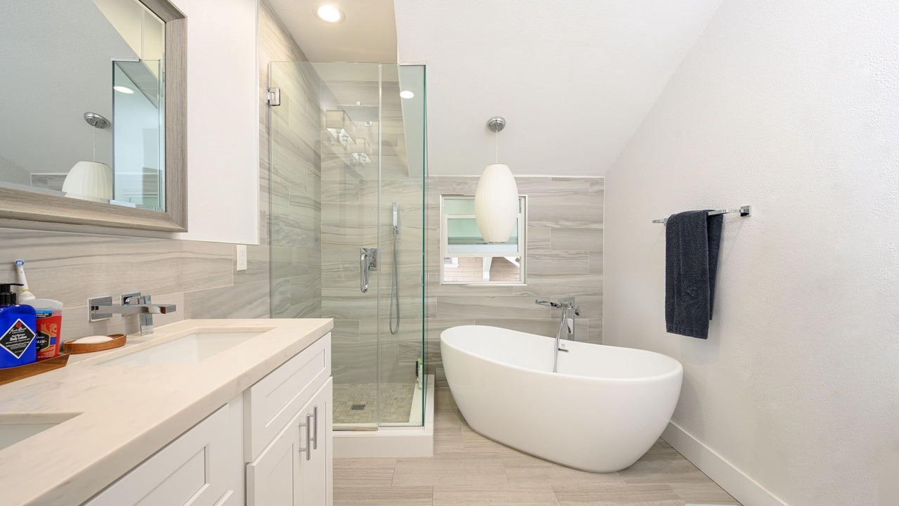 Photo of Bathroom in Mid City
