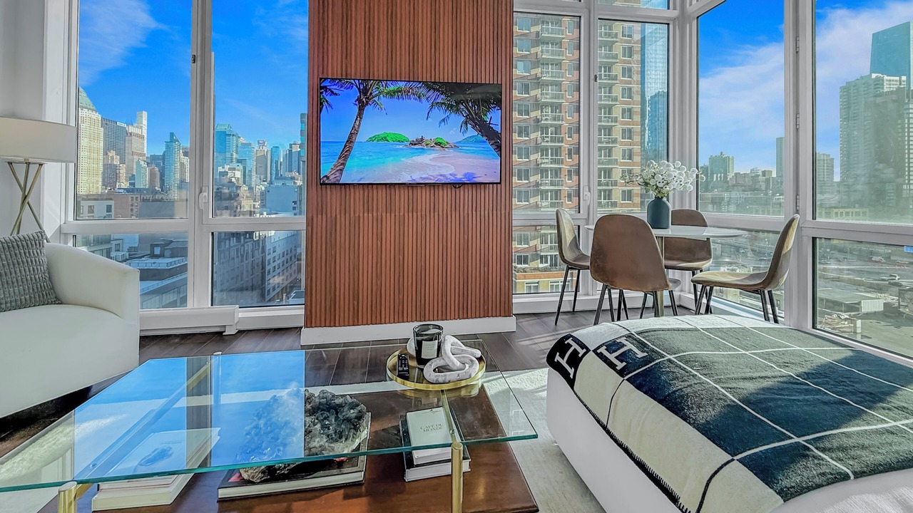 Photo of Livingroom in Midtown West
