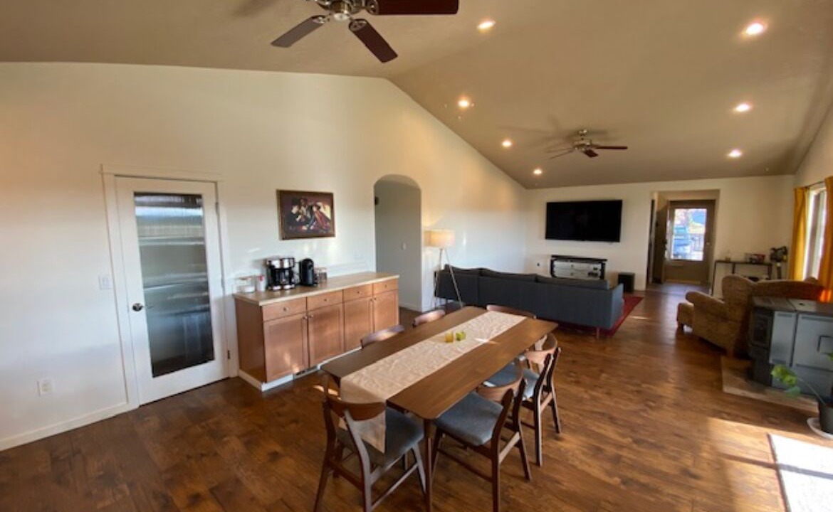 Photo of Livingroom in Terrebonne