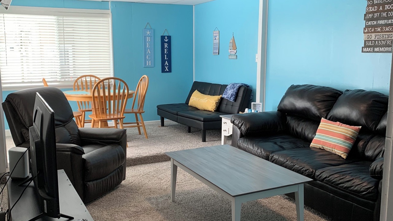 Photo of Livingroom in Paw Paw