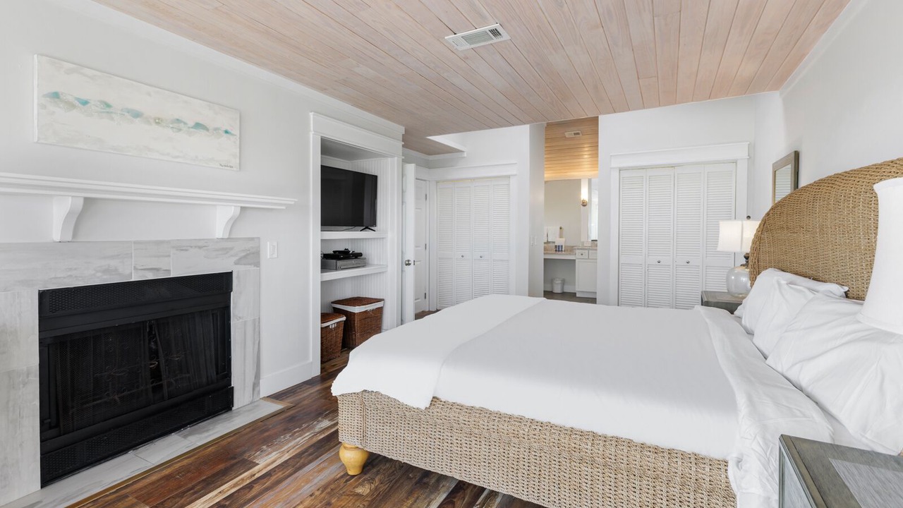 Photo of Bedroom in Seacrest