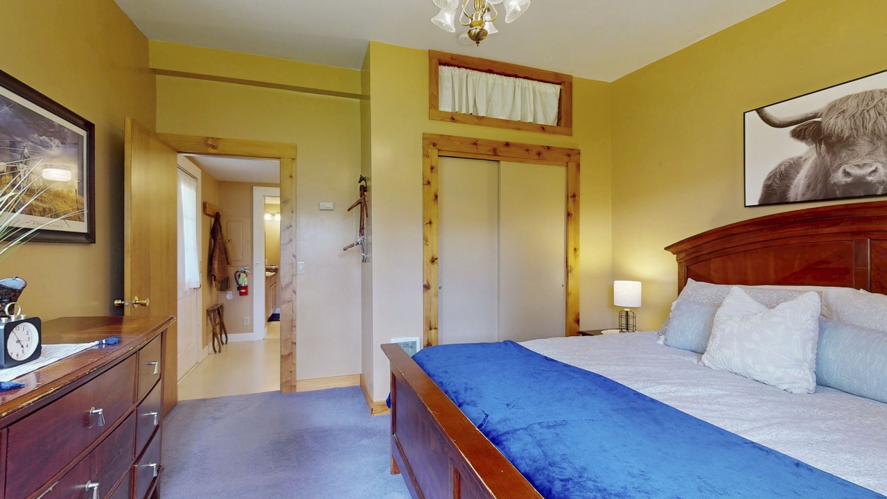 Photo of Bedroom in Crooked River Ranch