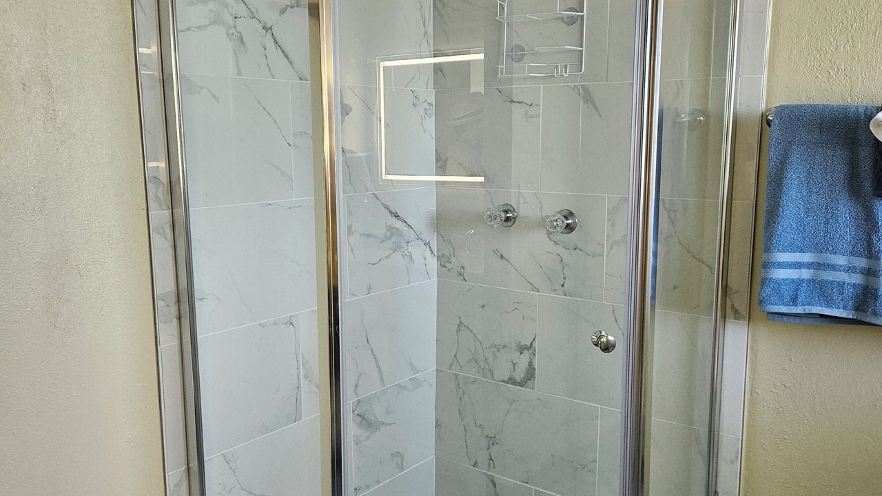 Photo of Bathroom in Keaukaha