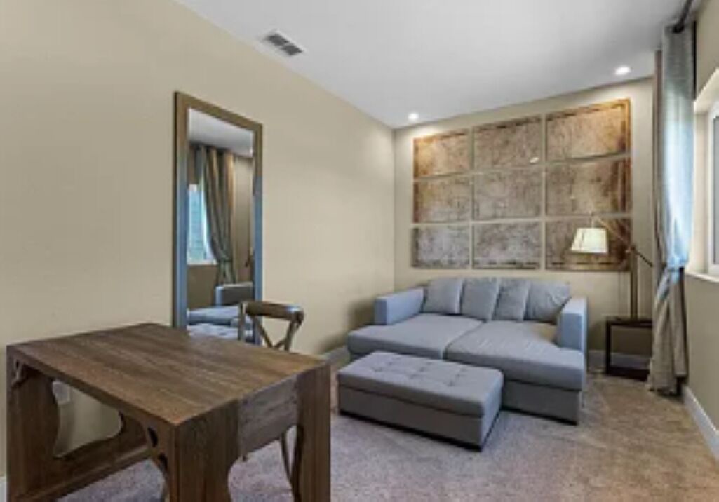 Photo of Livingroom in Florida Central Atlantic Coast
