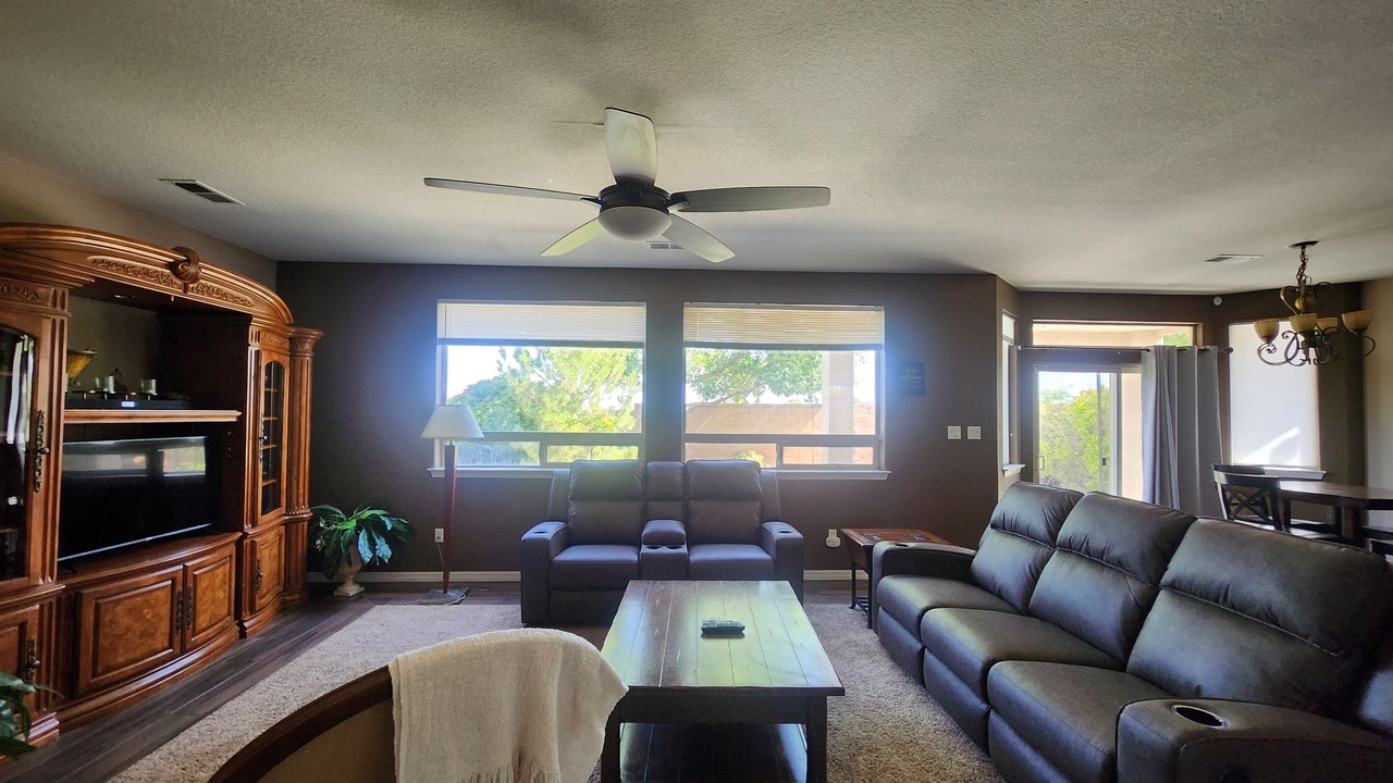 Photo of Livingroom in Northeast Heights