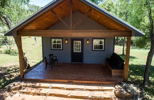 Canyon Lake Apartment | Tiny Home in Canyon Lake 5 mins to Lake & River, Prime Area, Pet Friendly