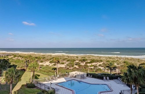 Amelia City Condo | Amelia Surf & Racquet Club Condo B138 | 4th Floor Oceanfront | Pools| Tennis Courts | Sleeps 4