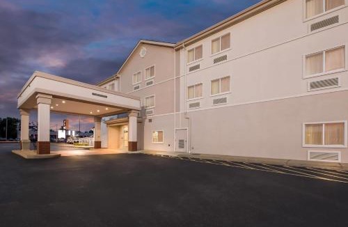 Florence Hotel | Comfort Inn & Suites Tuscumbia-Muscle Shoals