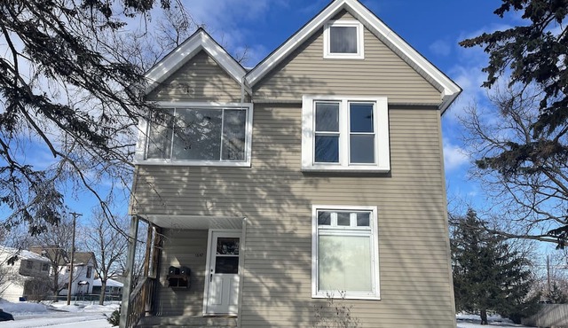 SPACIOUS ONE BEDROOM IN HAMLINE-MIDWAY AREA