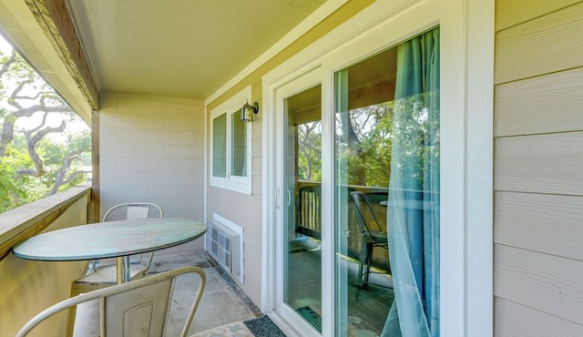 Rockport Unit w/Pools & Boat Ramp - Near Beaches!