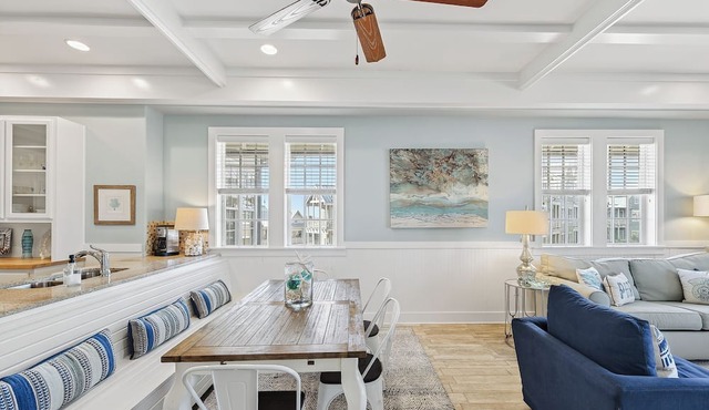 Beautiful, 3rd-Fl, Pet-Friendly Condo@Cinnamon Shore w/Easy Amenity Access!