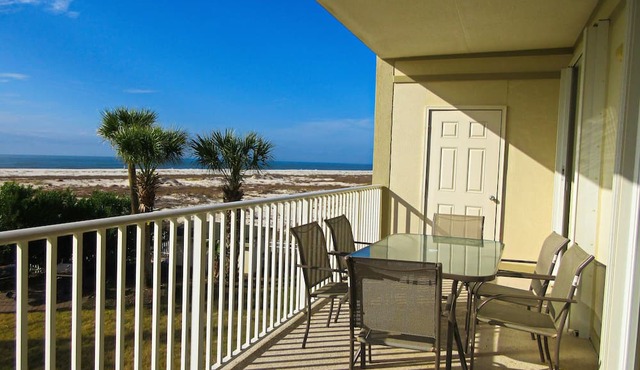 Inn at Dauphin Island 212 Family Friendly Sleeps 8 with Great Views!