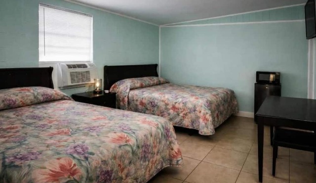 1 Queen Bed,2 Full Bed|Smk